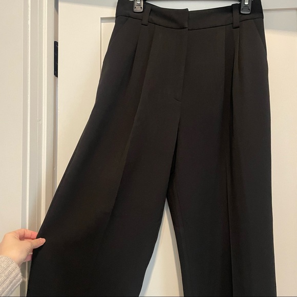 Favorite Daughter The Favorite Pant in Black 8 EUC Pleated Trouser - Picture 12 of 16